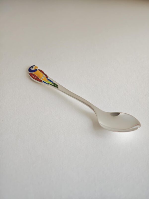 Hõbedast lusikas papagoi (4) Hõbedast lusikas papagoi (4)